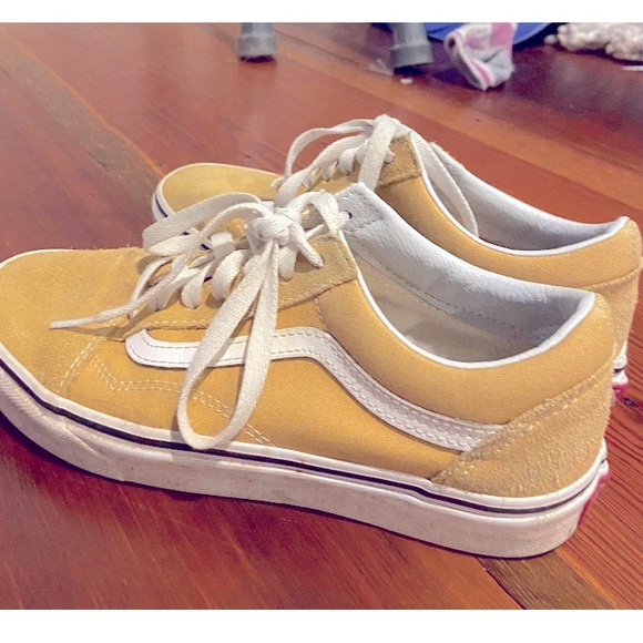 Vans Shoes - Vans Pale Yellow Low Top